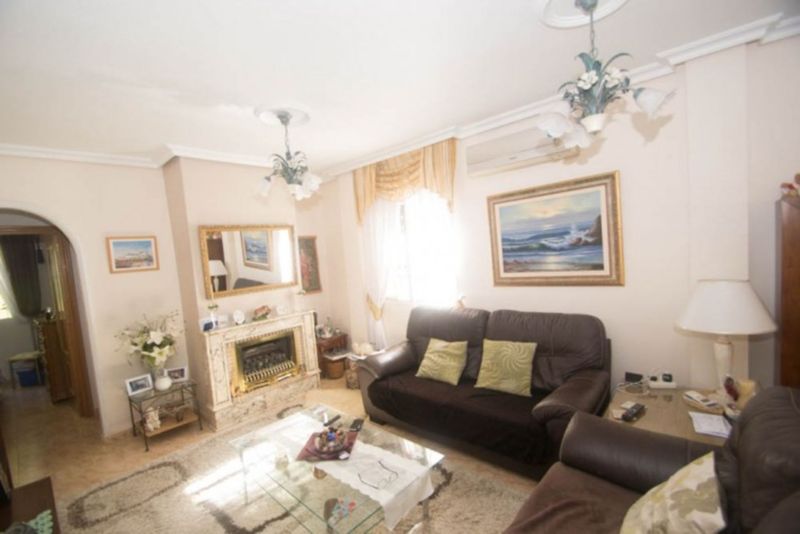 ST977: Villa te koop in Torrevieja, Alicante