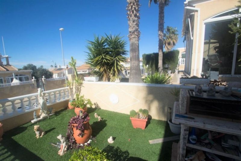 ST977: Villa te koop in Torrevieja, Alicante
