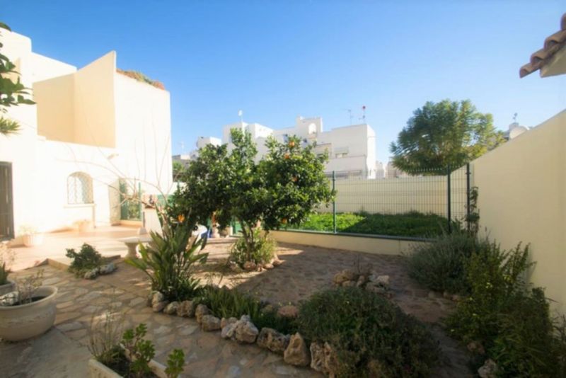 ST989: Duplex for Sale in Torrevieja, Alicante